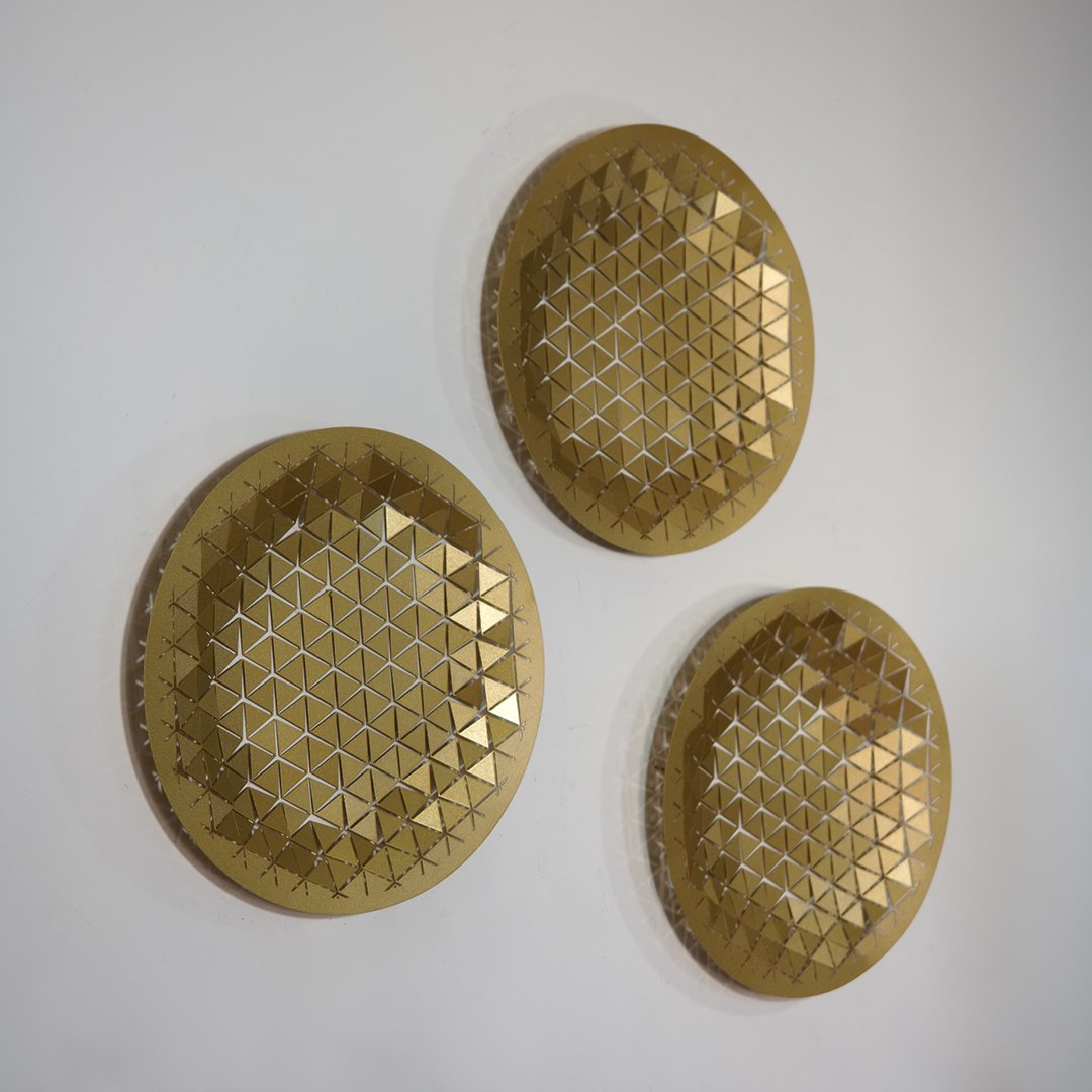 Luminous Circle Metal Table and Wall Decoration - APH140