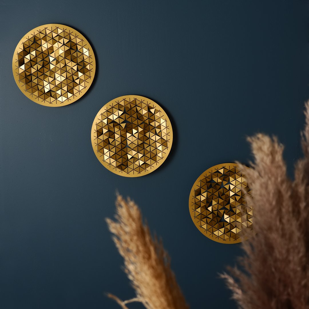 Luminous Circle Metal Table and Wall Decoration - APH140